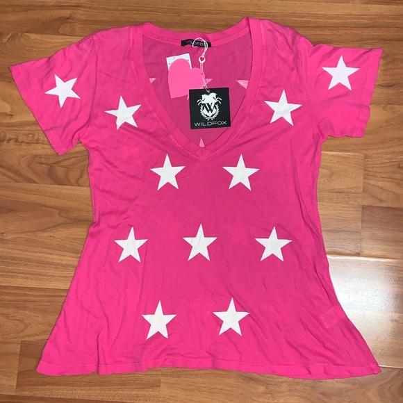 Wildfox Tops - NWT Wildfox Star Print Pink V-Neck Shirt